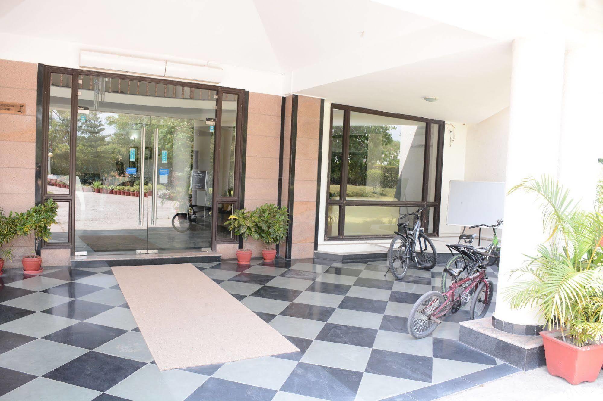 Hotel Naturoville Ayurvedic And Yoga Retreat Rishīkesh Exterior foto