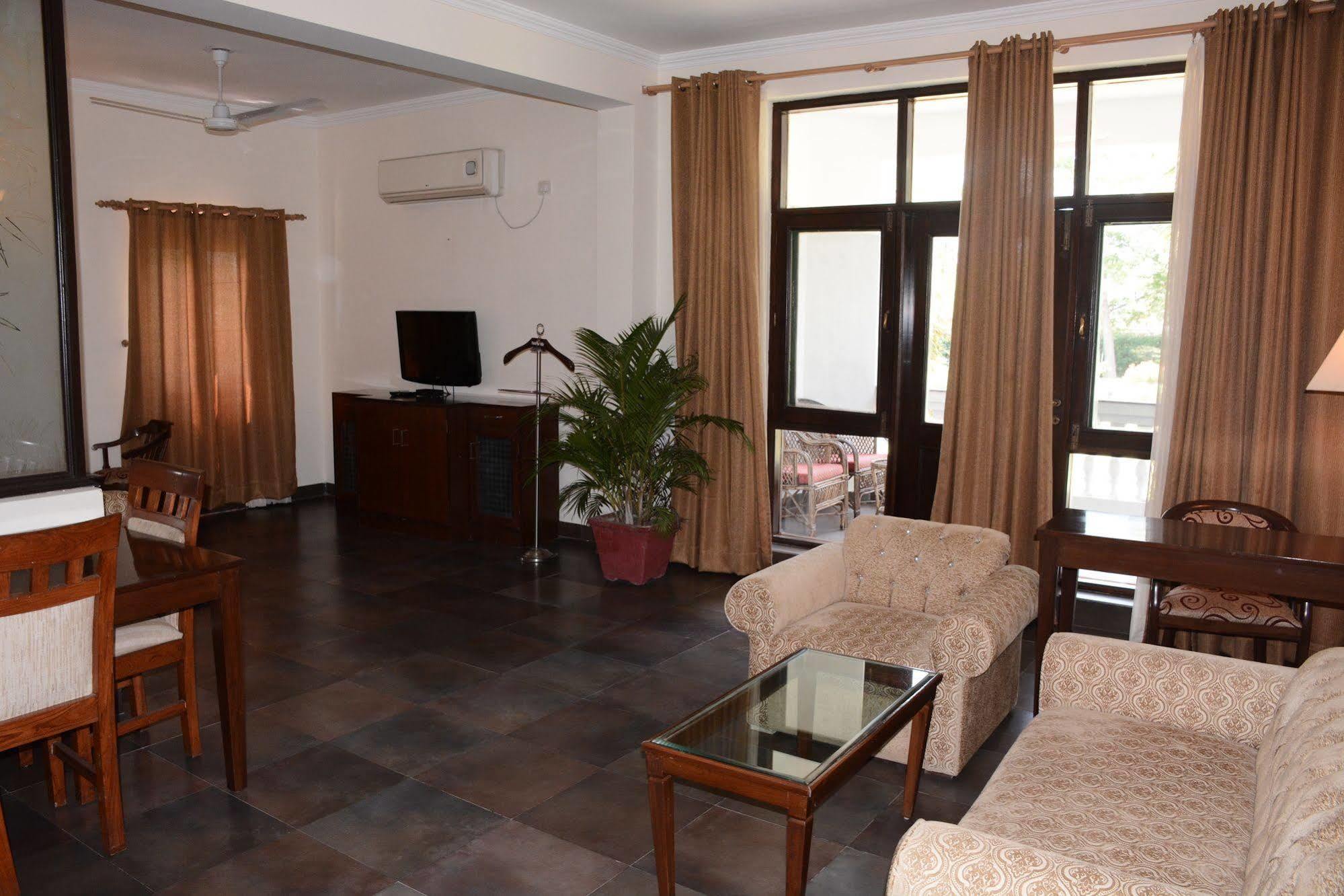 Hotel Naturoville Ayurvedic And Yoga Retreat Rishīkesh Exterior foto