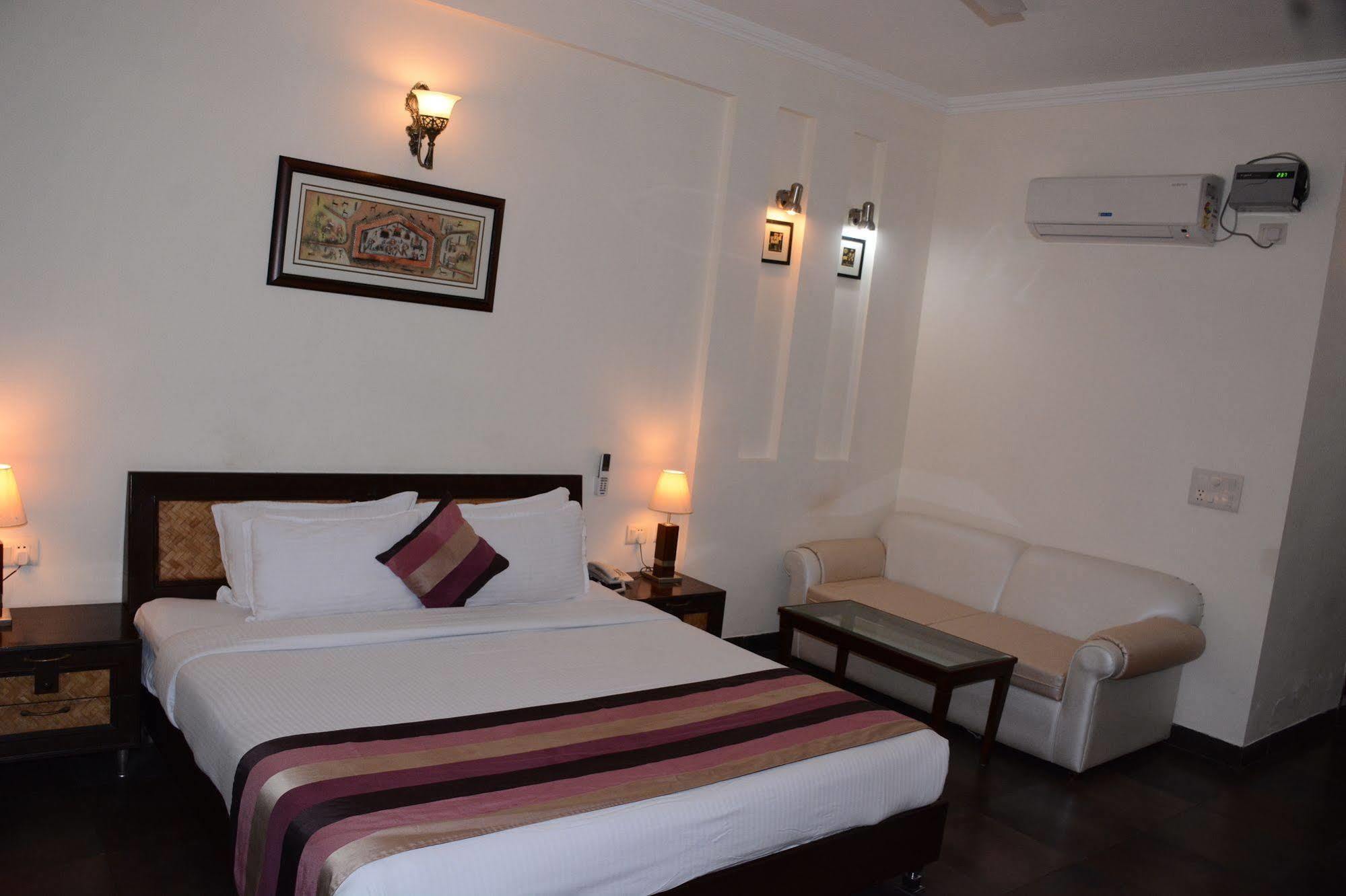 Hotel Naturoville Ayurvedic And Yoga Retreat Rishīkesh Exterior foto