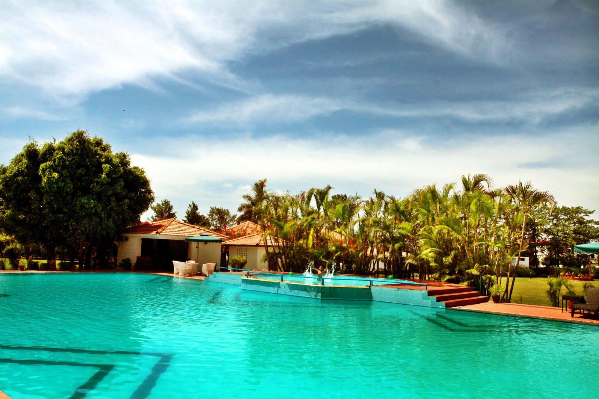 Hotel Naturoville Ayurvedic And Yoga Retreat Rishīkesh Exterior foto