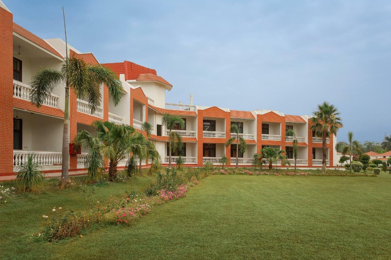 Hotel Naturoville Ayurvedic And Yoga Retreat Rishīkesh Exterior foto